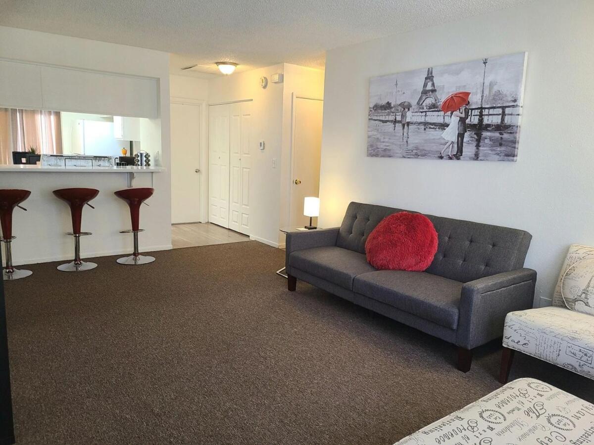2 Bed 2 Bath Downtown Vegas Near The Strip Apartment